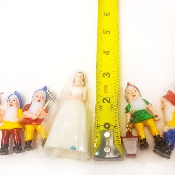 1940’s VTG Disney Snow White & The Seven Dwarfs Plastic Cake Toppers - Picture 5 of 8